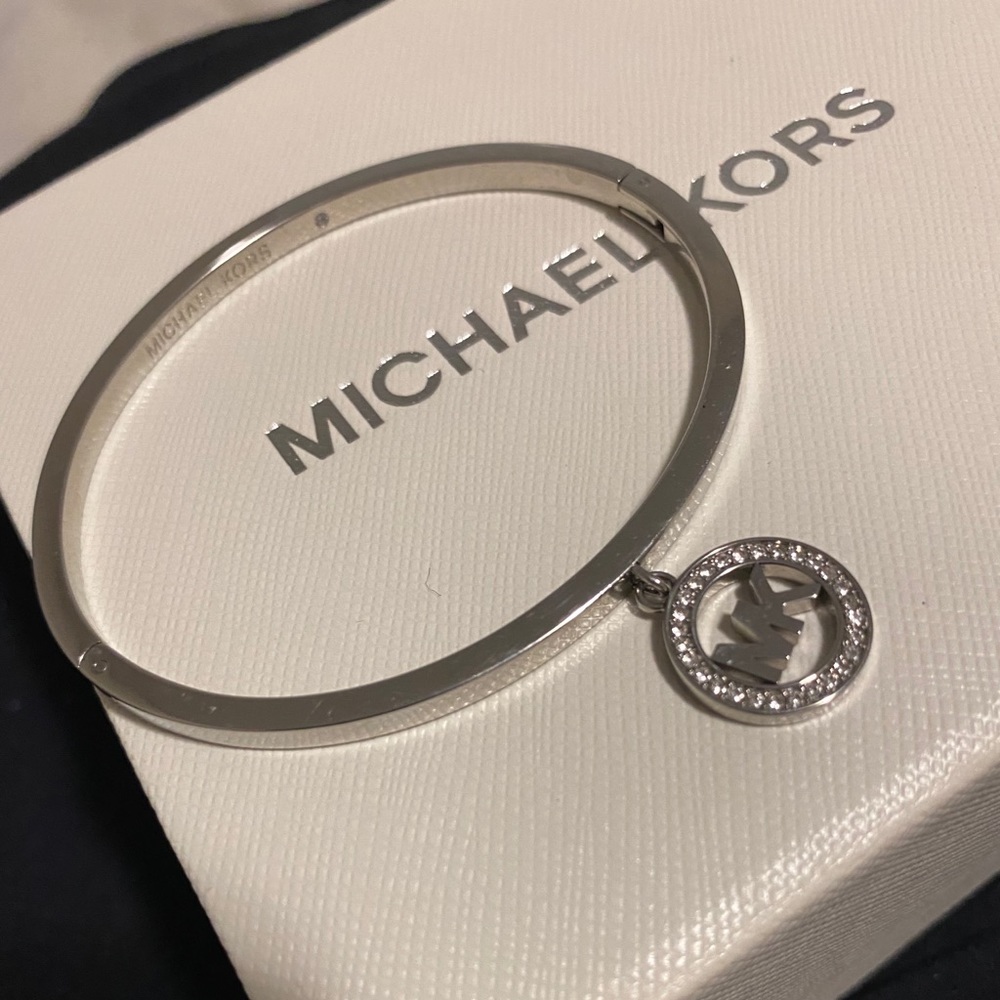 Micheal Kors bangle